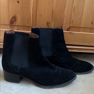 Frye black suede Chelsea boots size 7.5